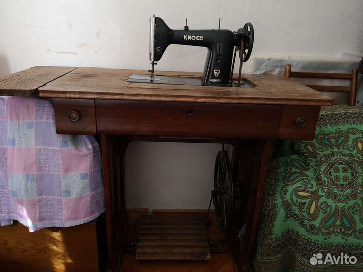 Швейная машинка Knoch