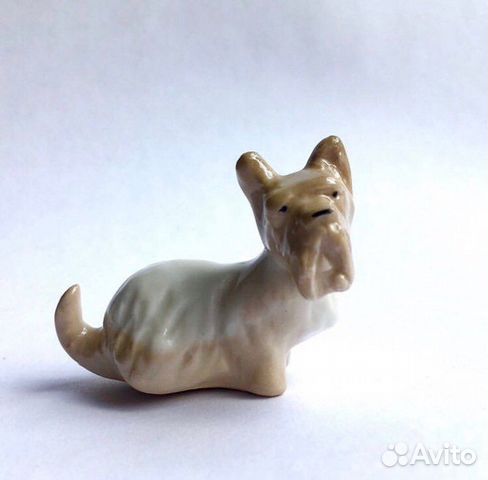 Фарфоровая статуэтка лфз/ собака/терьер