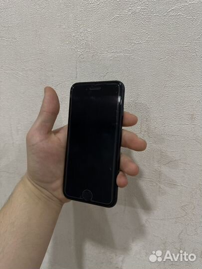 iPhone SE (2020), 64 ГБ