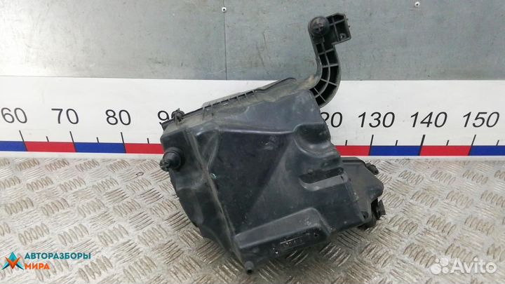 Корпус воздушного фильтра Ford Kuga 2010