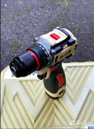 Шуруповерт бесщеточный оригинал