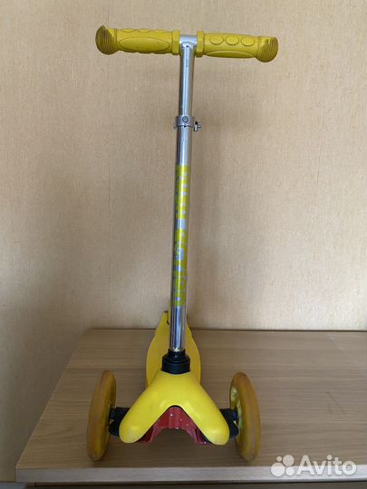 Самокат трехколесный бу