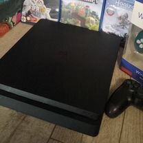 Игровая приставка ps4