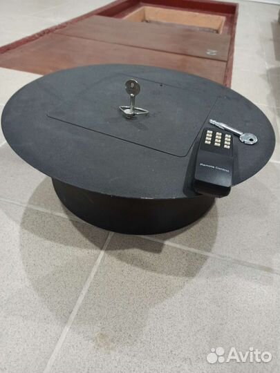 Сейф автомобильный