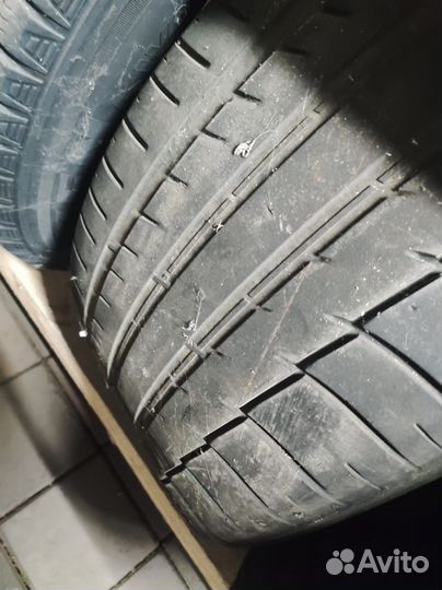 Triangle Sportex TSH11 245/45 R19 и 275/40 R19 105Y