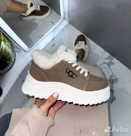 Кроссовки UGG с мехом зимние разные