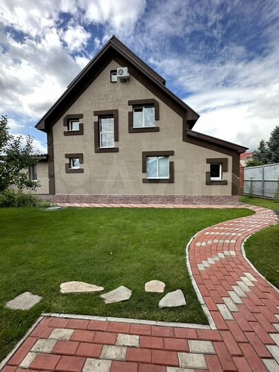 Дом 240 м² на участке 13 сот.
