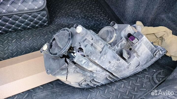 Фара левая jetta 6