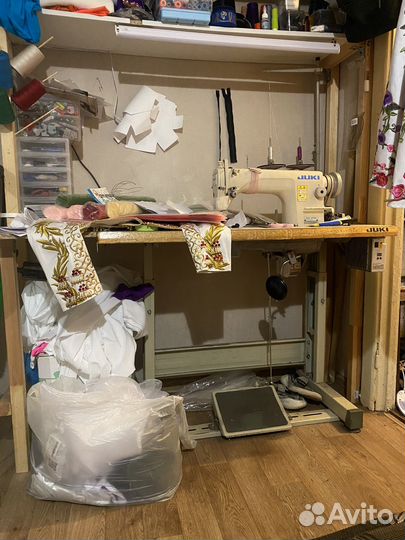 Продам швейную машину