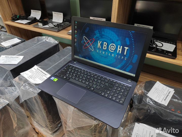 Красивый мощный ноутбук Asus на гарантии