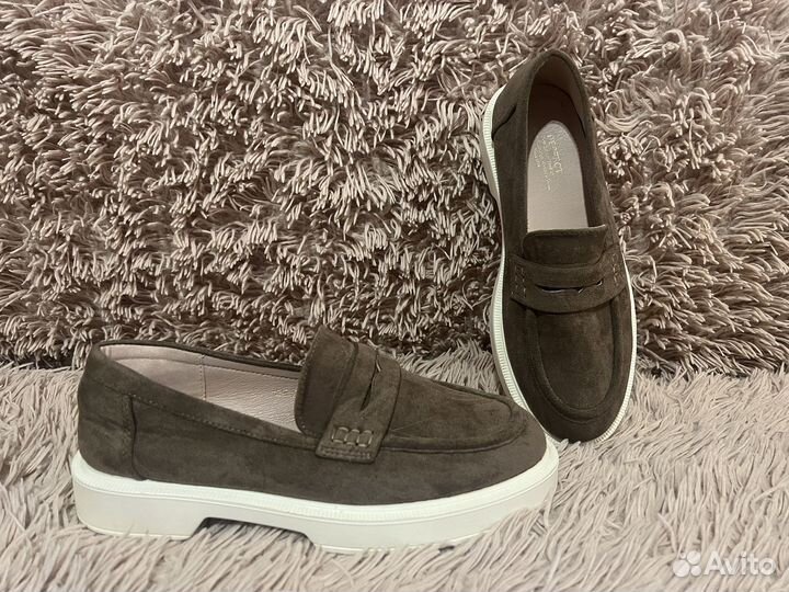 Лоферы женские 37 размер бежевые