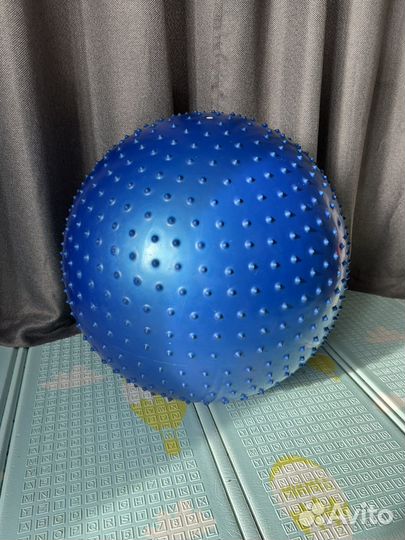 Фитбол мяч
