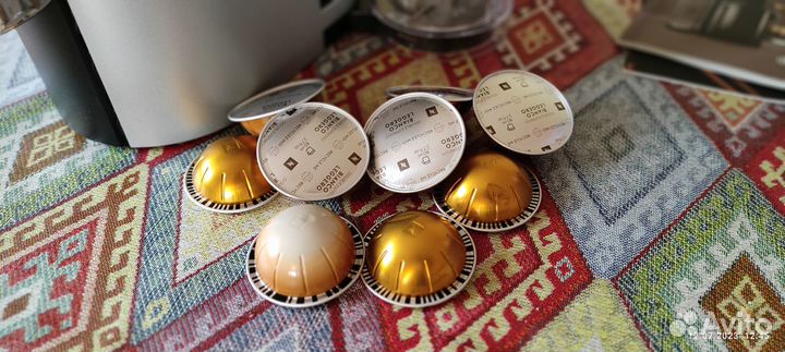 Кофемашина капсульная Delondhi Nespresso Vertuo +