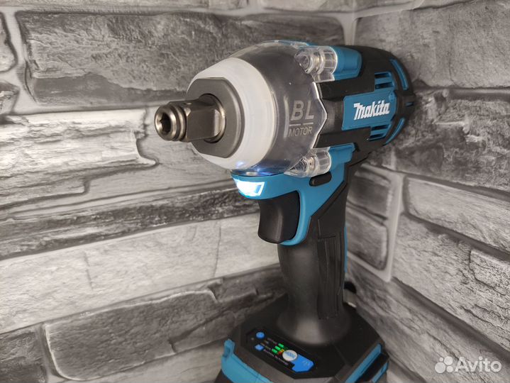 Гайковерт аккумуляторный Makita