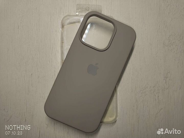 Чехол на iPhone 14 Pro новый