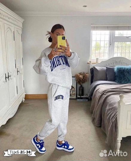 Спортивный костюм женский