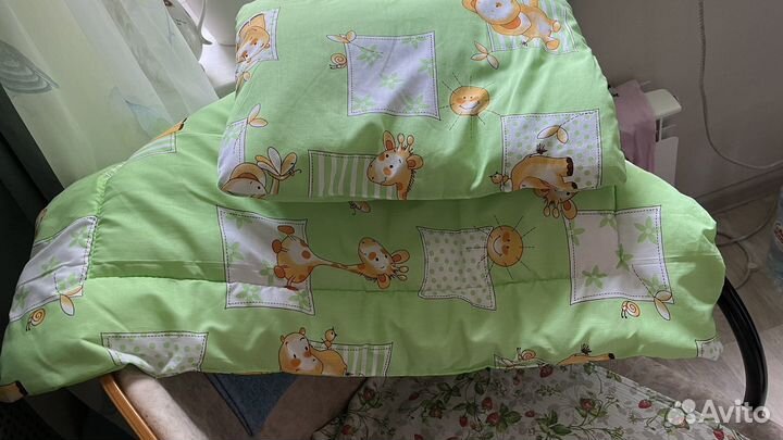 Комплект в коляску. Матрац и подушка