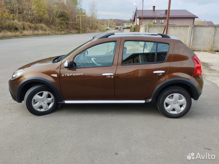 Renault Sandero Stepway 1.6 AT, 2013, 122 500 км