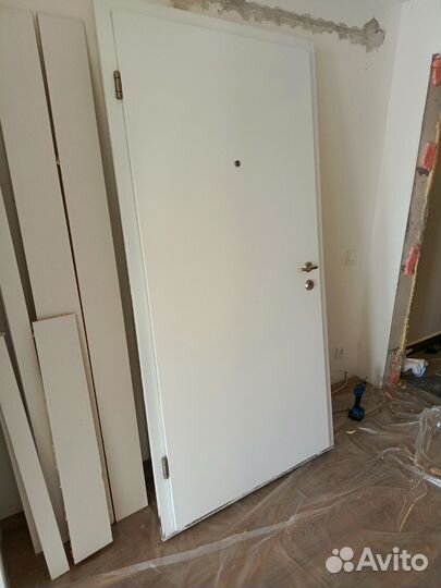 Дверь входная металлическая от застройщика пик