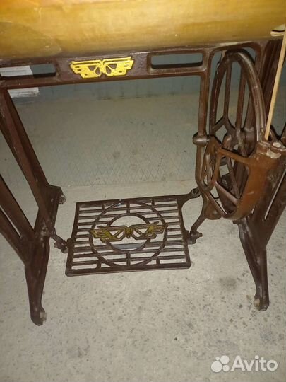 Швейная машина