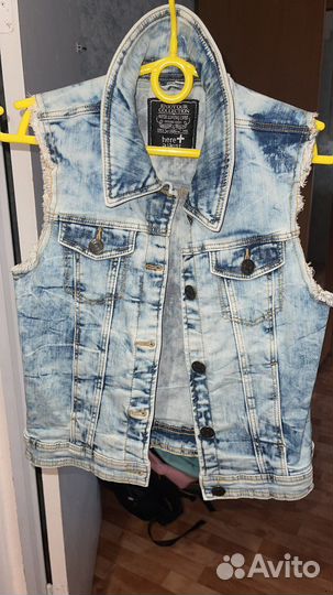Джинсовая жилетка для девочки 6-7-8 лет