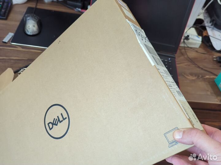 Игровой ноутбук Dell 7567: i7 7700HQ 32GB, SSD+HDD