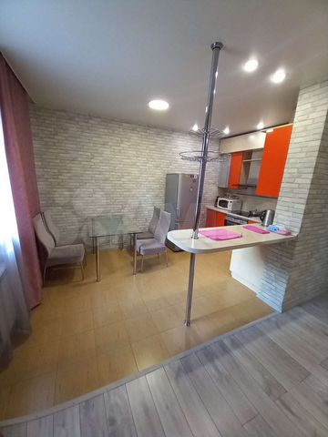2-к. квартира, 70 м², 2/9 эт.