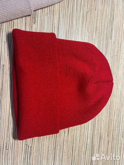 Шапка весенняя новая