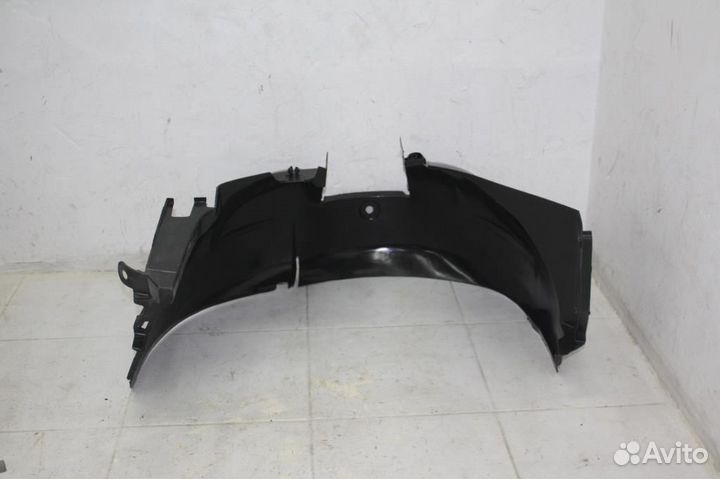 Локер передний правый Renault Logan 1