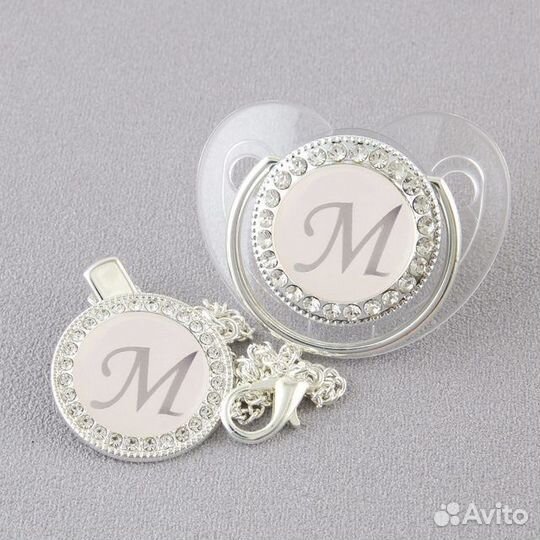 Соска пустышка со стразами