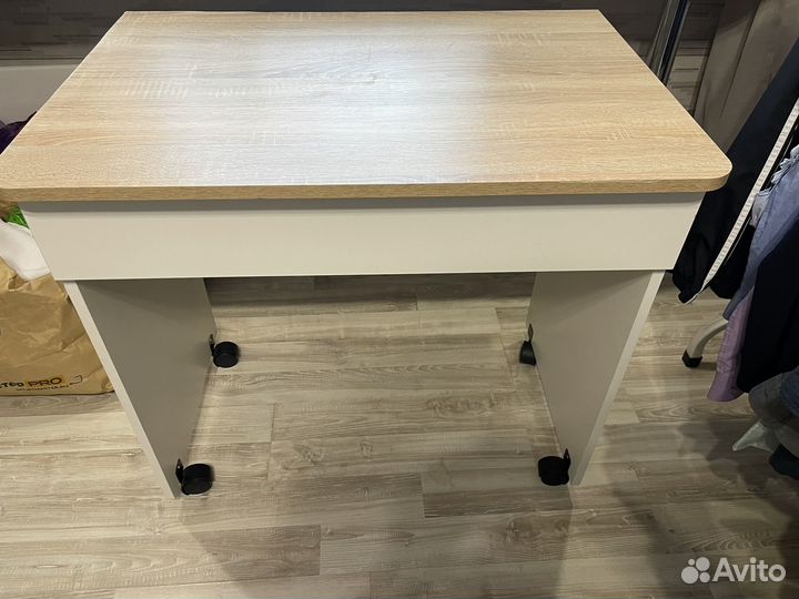 Мебель стол