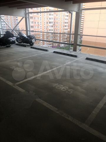 Машиноместо, 13 м²