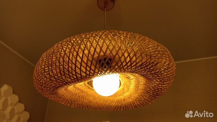 Люстра с абажуром плетеная 50см