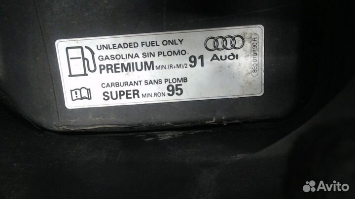 Лючок бензобака Audi Q5, 2009