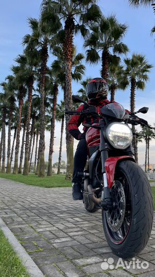 Ducati monster 797