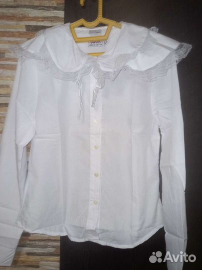 Новые школьные блузки 140-146 см
