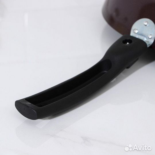 Сковорода «Хозяюшка», d26 см, съёмная ручка, антип