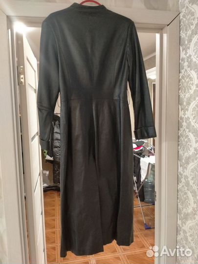 Кожаный плащ