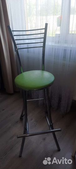 Стулья барные и стойка