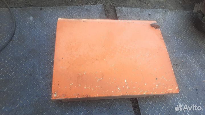 Крышка боковая cover Hitachi ZX650