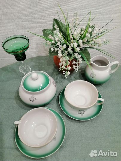 Части сервиза Дулево