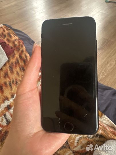 iPhone SE (2022), 64 ГБ