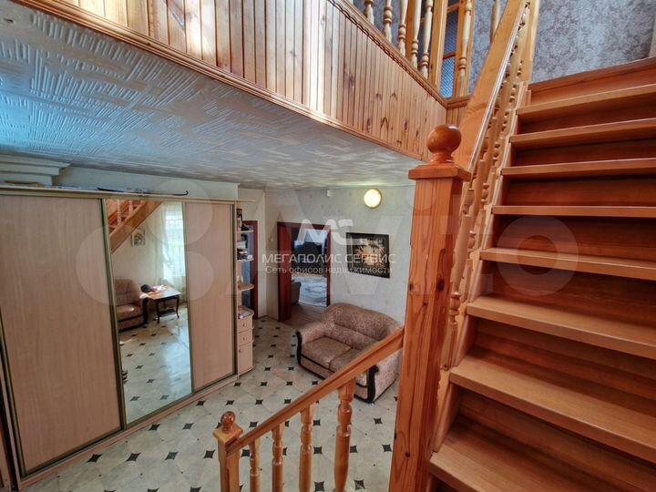 Коттедж 239,2 м² на участке 5,5 сот.