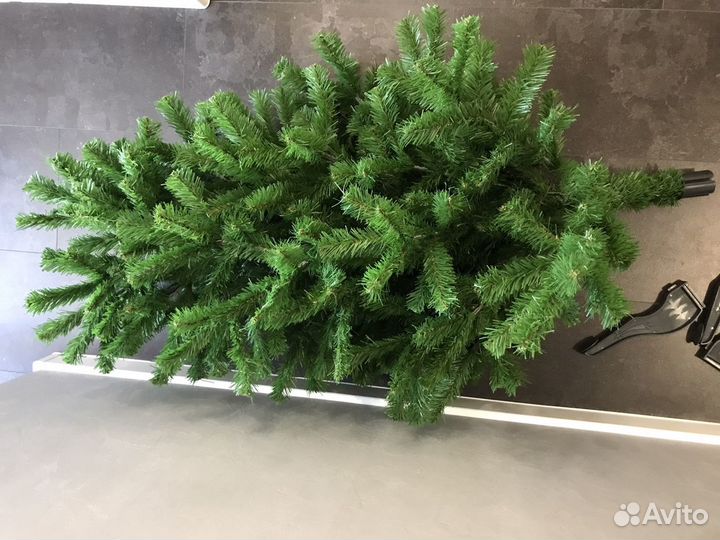 Елка искусственная