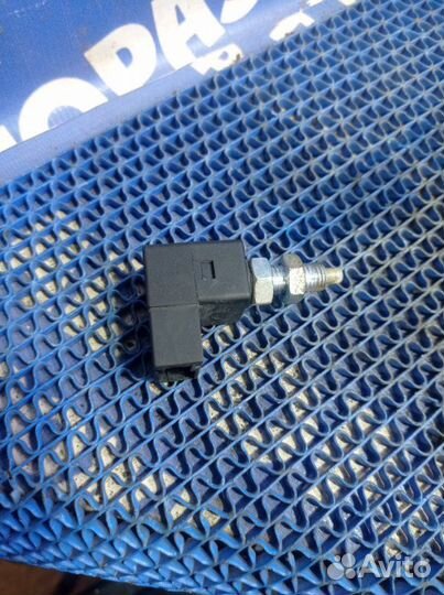 Датчик педали тормоза Hyundai I30 хэтчбек 2008