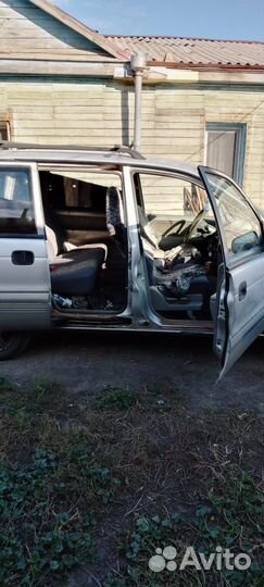 Mitsubishi Space Runner 1.8 МТ, 1995, 48 363 км