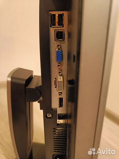 Монитор Dell 23