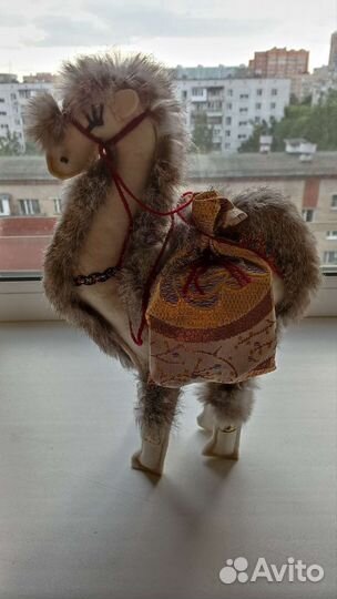 Войлочный верблюд