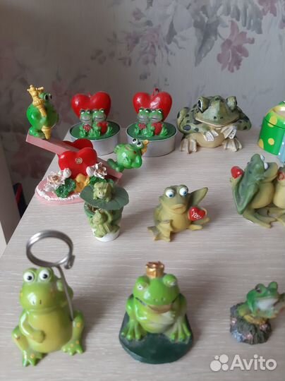 Коллекция лягушек,фигурки