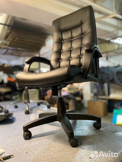 Компьютерное кресло